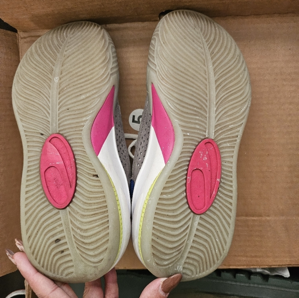 Puma Kids Performance Basketball Multi-Color Athletic Shoes size 4C. - Picture 10 of 13